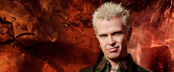 Estrenamos el cinematográfico nuevo vídeo de Billy Idol