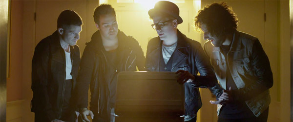 Vídeo de Fall Out Boy: "Where Did The Party Go"