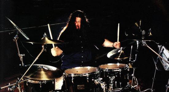 Gene Hoglan será el batería para el nuevo disco de Testament