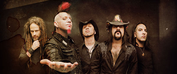 Vídeo de Hellyeah: "Love Falls"