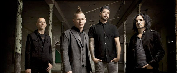 Lyric vídeo de Stone Sour: "The House of Gold & Bones"