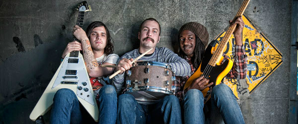 Fall of Troy se reúnen y optan por el DIY