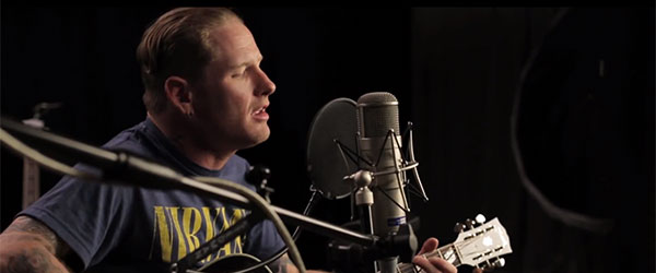 Corey Taylor versiona "London Calling" de The Clash