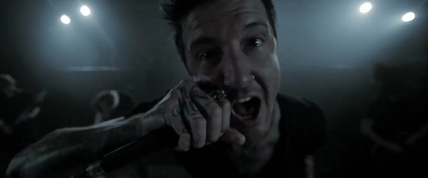 "Bones Exposed", lo nuevo de Of Mice & Men