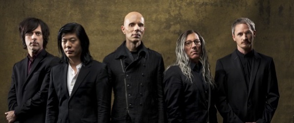 Detalles y adelanto de A Perfect Circle