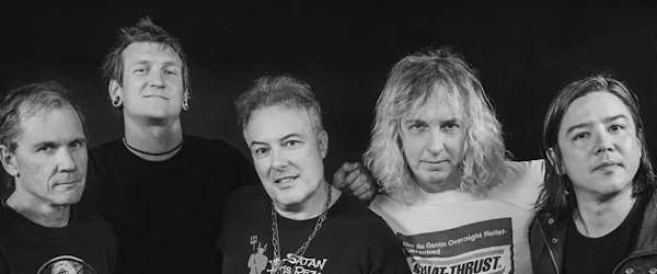 Nuevo tema de Jello Biafra and the Guantanamo School of Medicine