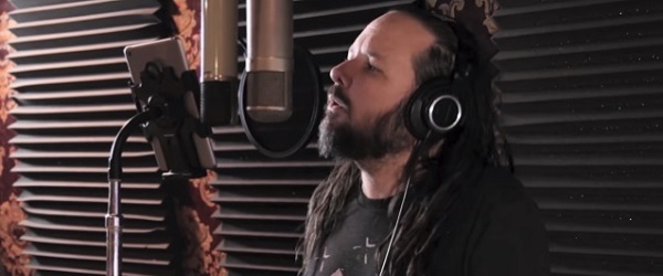 Jonathan Davis comparte otro tema de su nuevo disco: 'Basic Needs'