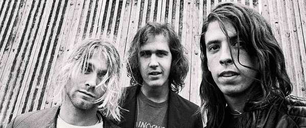 Vídeo: Dave Grohl resucita a Nirvana en Cal Jam 18