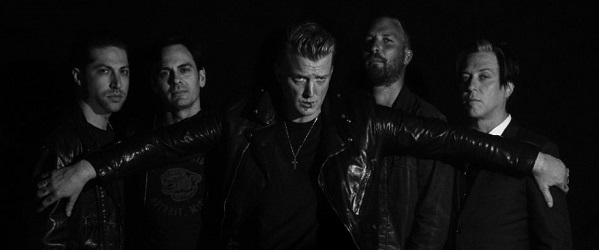 Vídeo: Los antiguos discos de QOTSA opinan sobre "Villains"