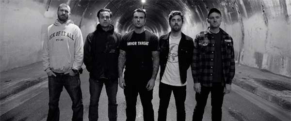 Gira española de Stick To Your Guns en abril