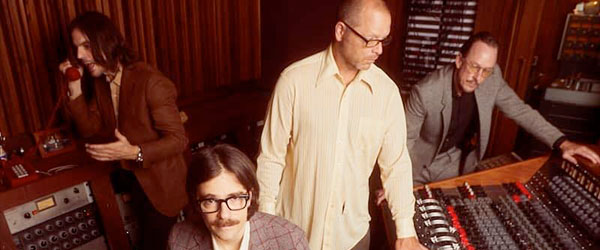 Detalles de "OK Human", el nuevo trabajo de Weezer