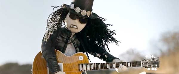 Slash se convierte en muñeco de trapo en su nuevo vídeo